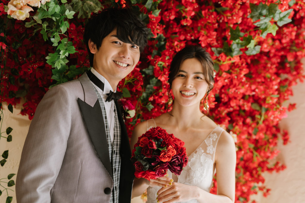 結婚の記念に写真だけ撮りたい！フォト婚の特徴･メリット　ウェディングドレス　フォトウェディングモモナ