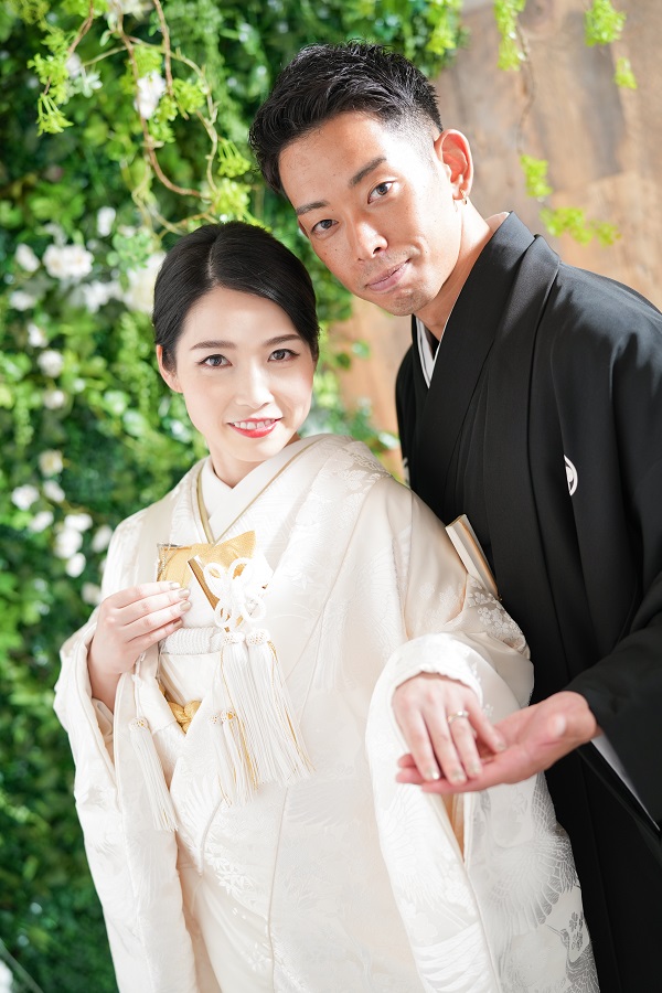 憧れの和装 白無垢は結婚式なしでも着られる！定番～おしゃれなモダン ...