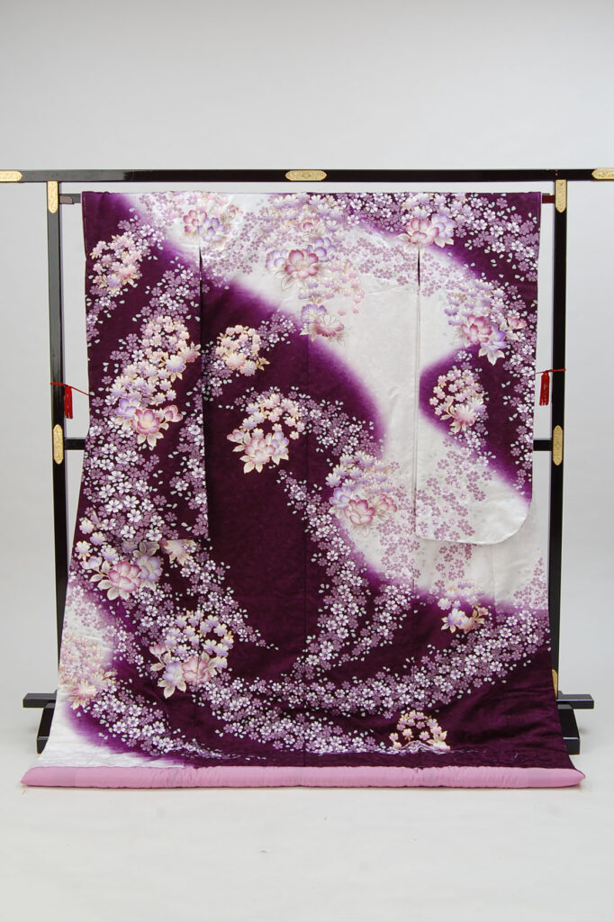 フォトウェディングモモナ レンタル着物 色打掛 白/紫 舞小花に花丸