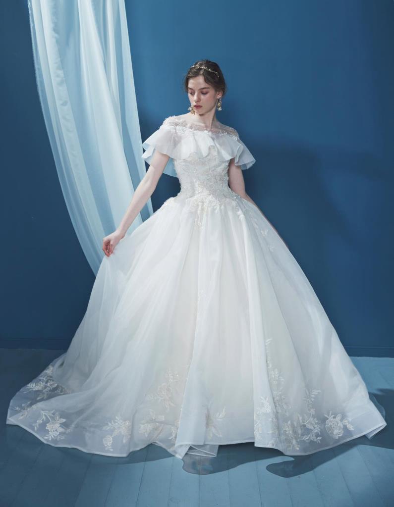 ウェディングドレス NINA(ニーナ)- レンタルドレス・衣装ギャラリー